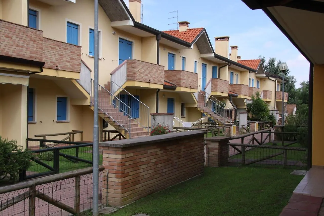 Poolside Getaway Seaside Flat In Rosolina Rosapineta 0*,  Italy