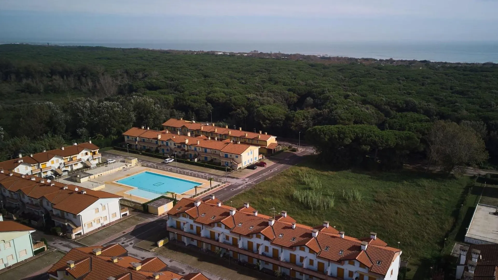 Poolside Getaway Seaside Flat In Rosolina Rosapineta Apartment